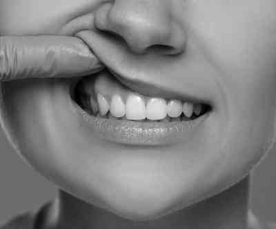 Síntomas de la Periodoncia Dental o Periodontitis en Clínica de Albacete Belmonte Síntomas de la Periodoncia Dental o Periodontitis en Clínica de Albacete Belmonte